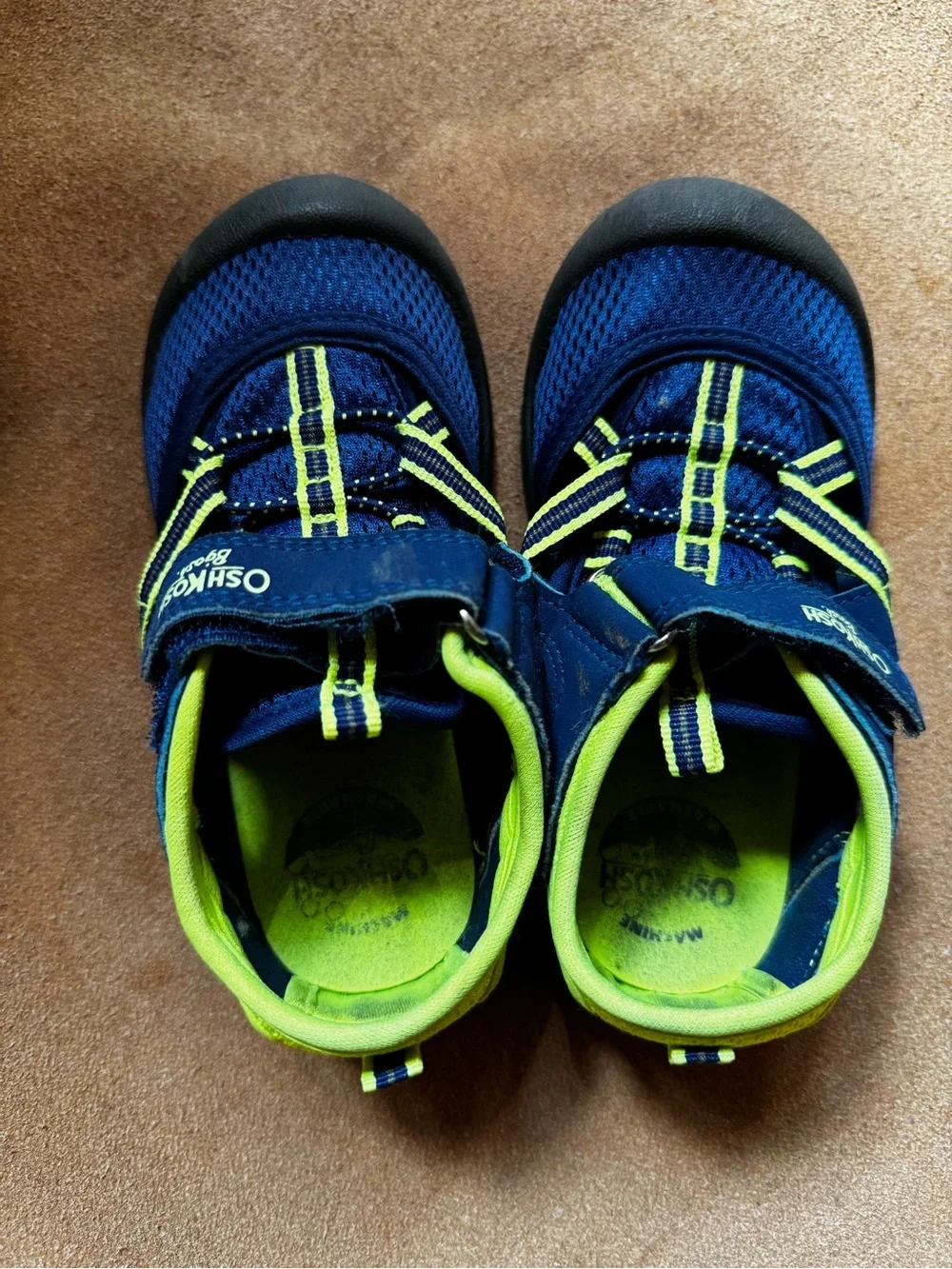 OshKosh B'gosh Navy and Lime Kids Sneakers with Hook-and-Loop Strap